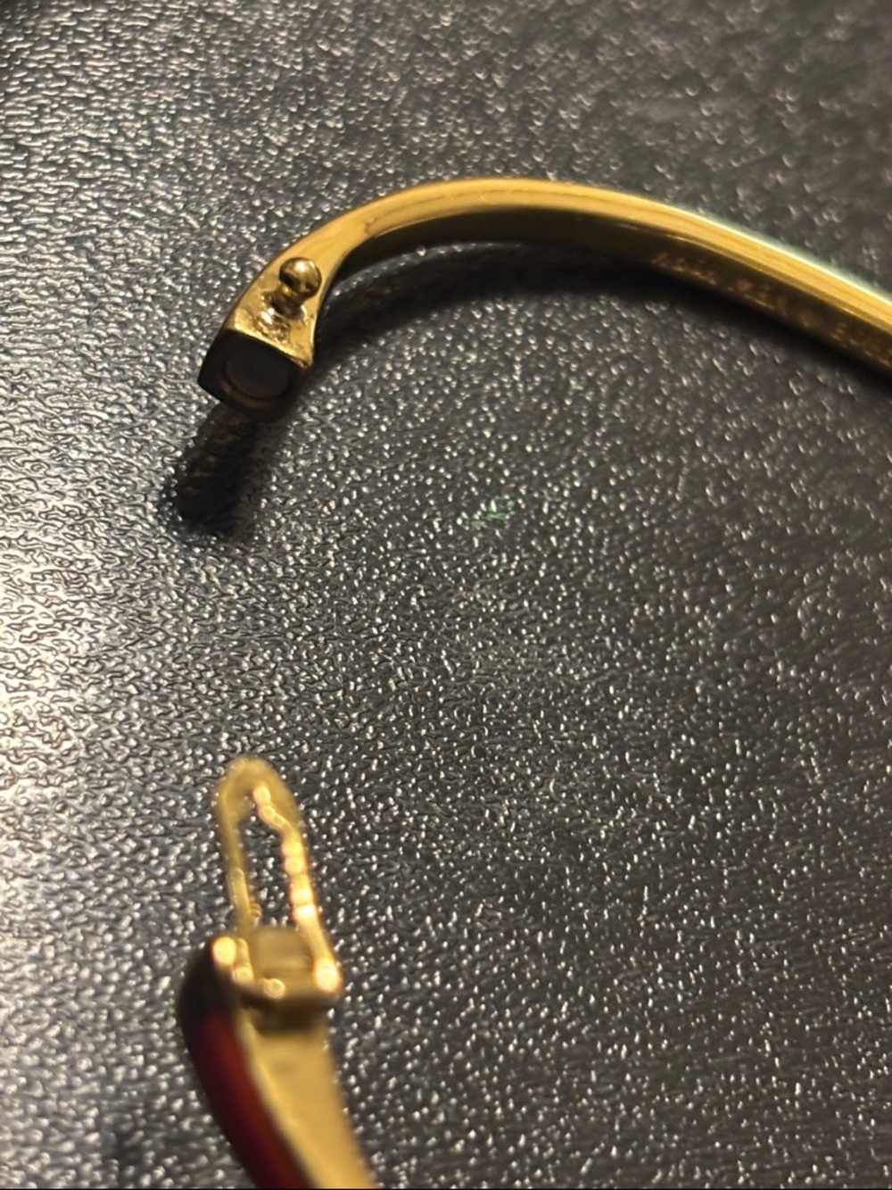 Kate Spade New York Skinny Mini Bow Bangle in Orange Enamel‎ - Picture 7 of 12